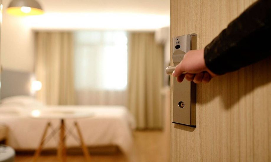 Ορίστηκαν τα 5 ξενοδοχεία καραντίνας στην Περιφέρεια Πελοποννήσου ...